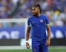 塞维利亚横扫秘鲁,恩昆库高光表现 塞维利亚横扫秘鲁,恩昆库高光表现