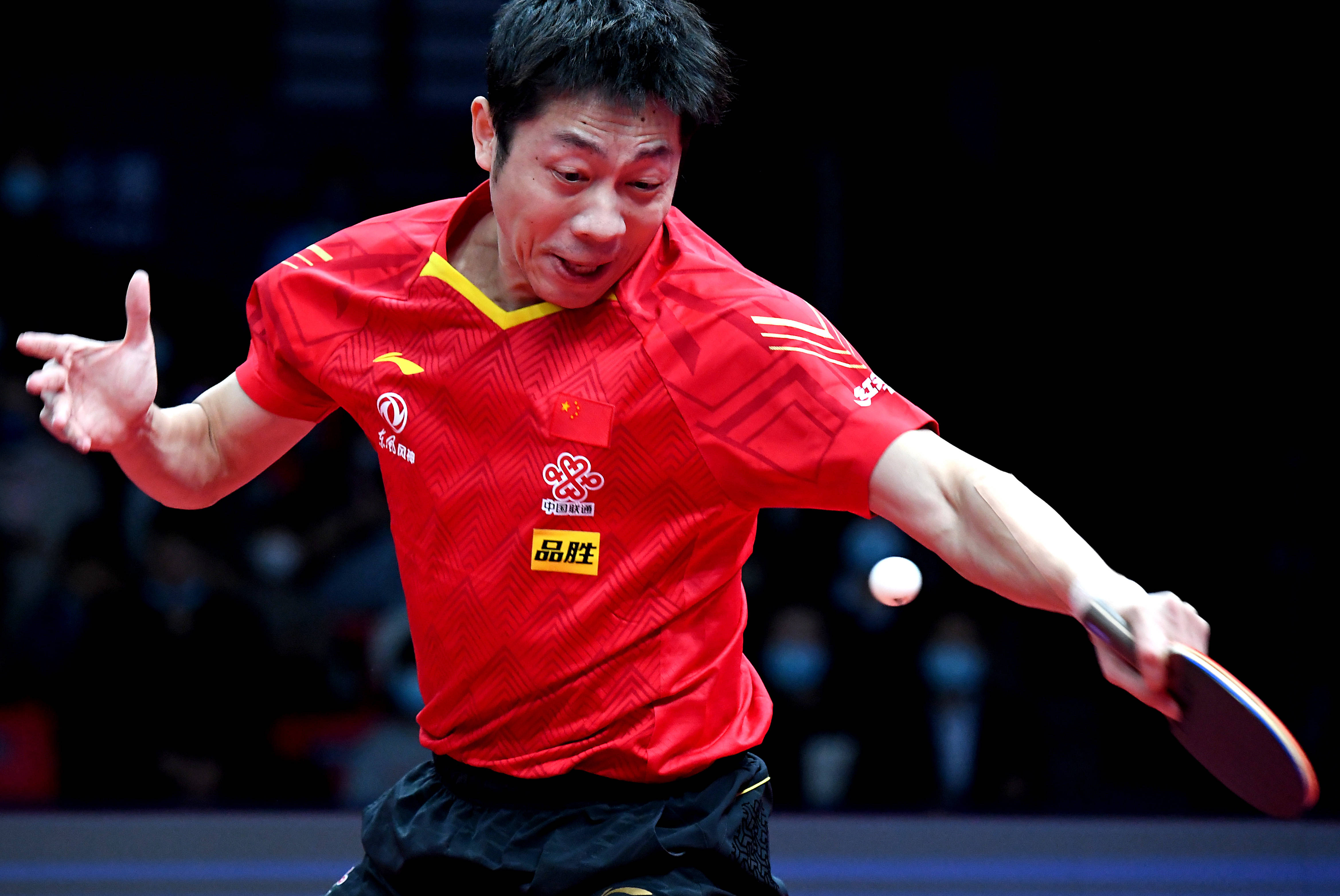 中国乒乓球队完胜韩国乒乓球队，许昕打破历史纪录
