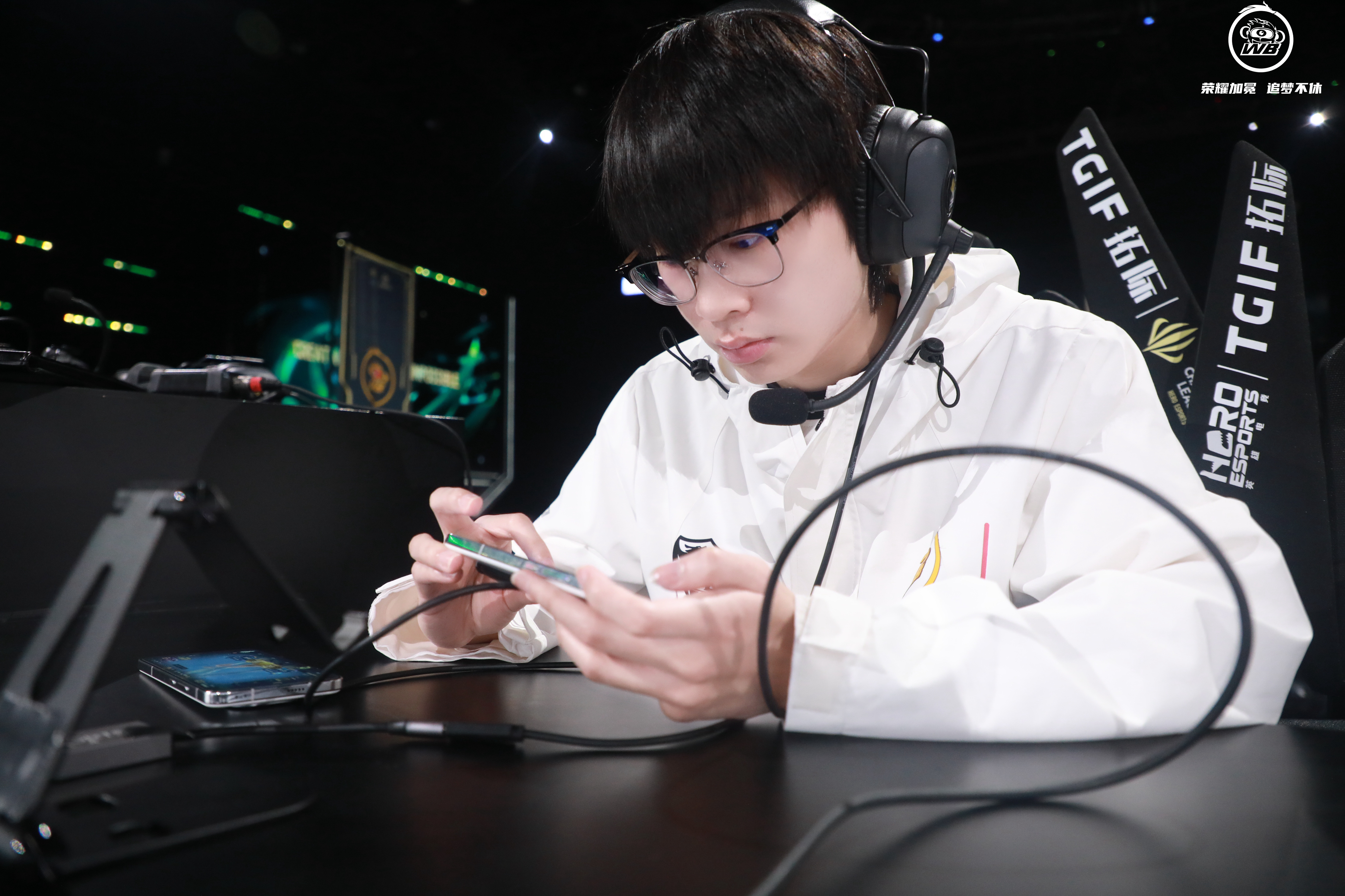 WBG碾压SKGaming，Uzi惊艳世界