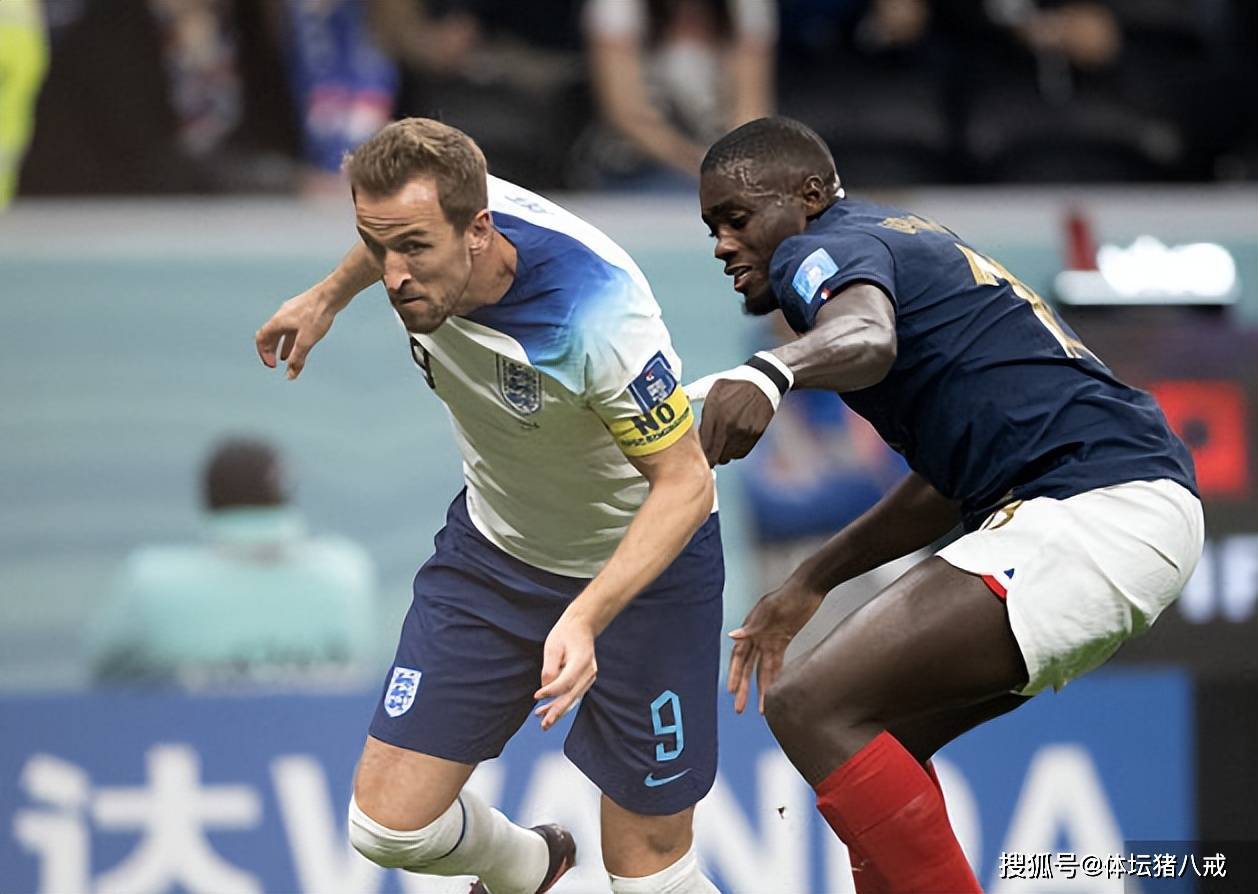 法国队逆转马来西亚队，黄鸭组合惊艳四座