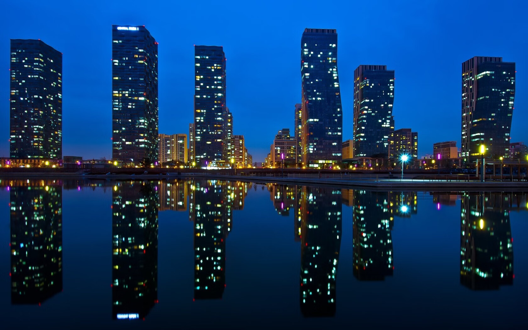 虚拟交锋，当广东宏远横扫凯尔特人—一场跨越现实的东决焦点战