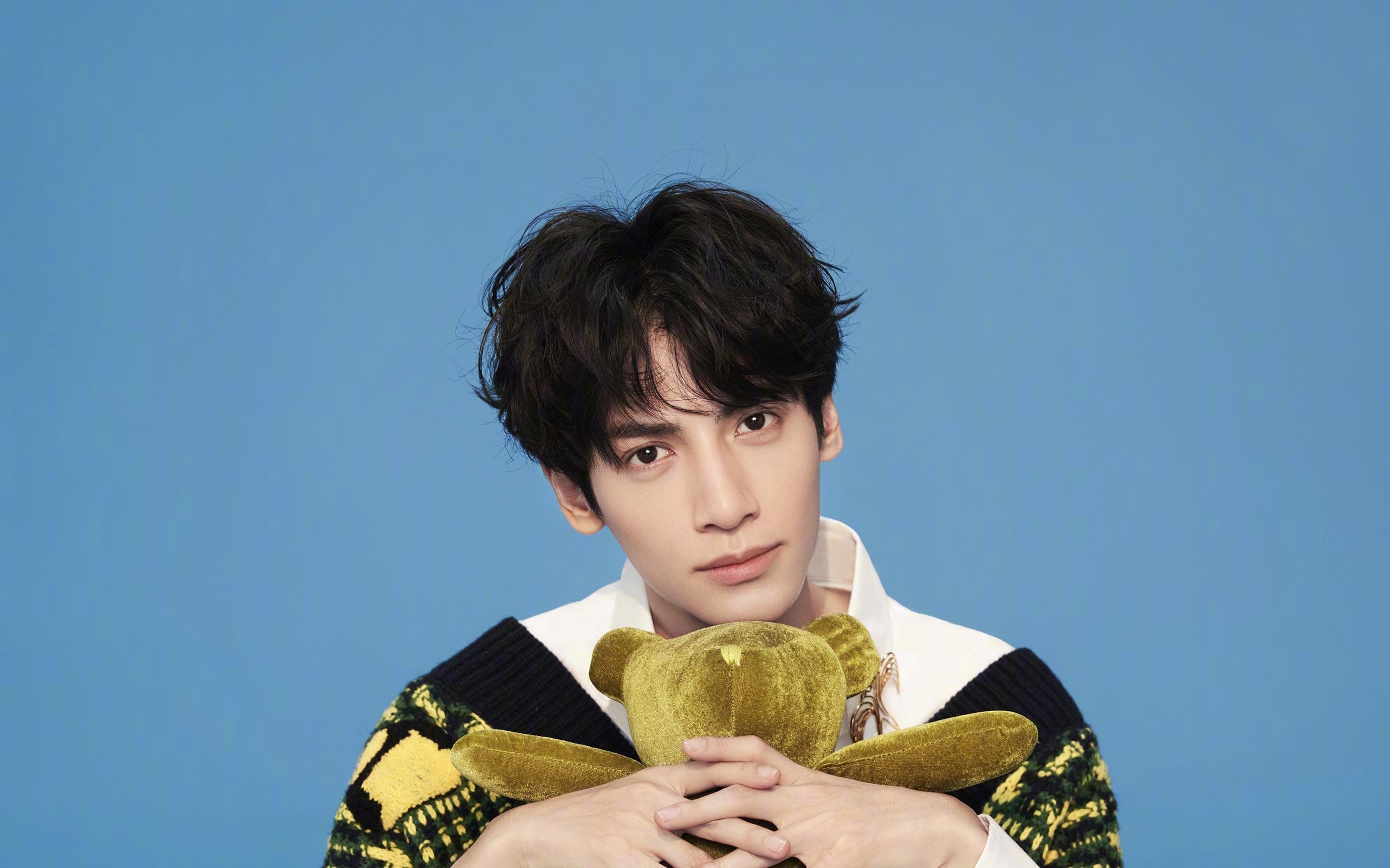 德甲争冠夜见证外星表演，当维尼修斯的统治级数据让莱万纪录黯然失色